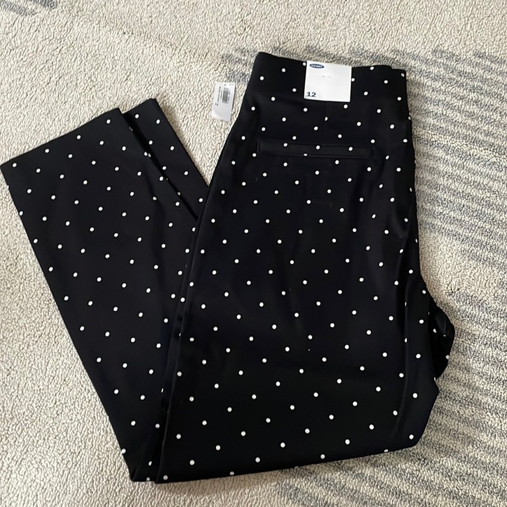 OLD NAVY PULL ON ANKLE PANTS